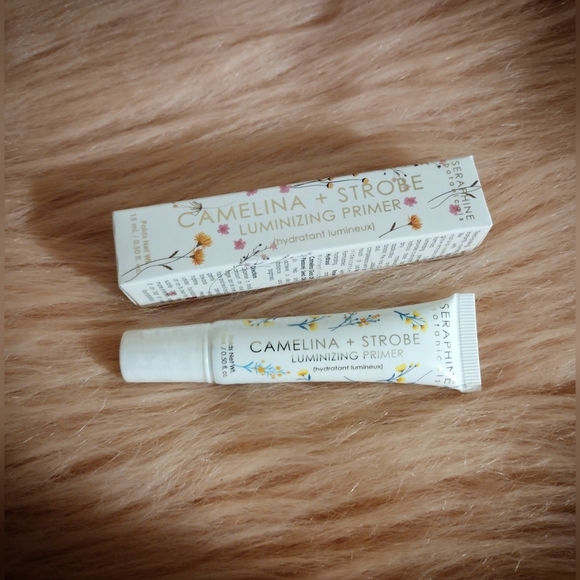 Seraphine Botanicals Camelina + Strobe Luminizing Primer - Picture 7 of 9